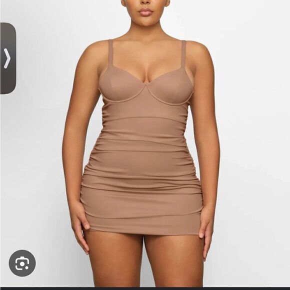 SKIMS Sculpting Swim Dress Women  XXS Onyx Ruched One Piece Shaping Flattering - Picture 1 of 4